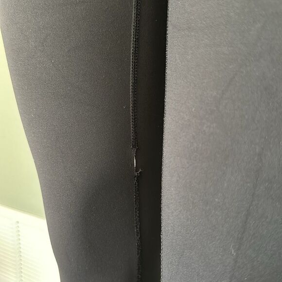 Lululemon Just Breathe Crop
Black Size 4 - Picture 4 of 4